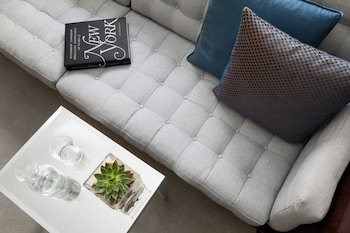 Loft, 1 King Bed (Suite)