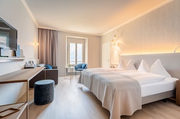 Executive Double Room with lake view - without balcony