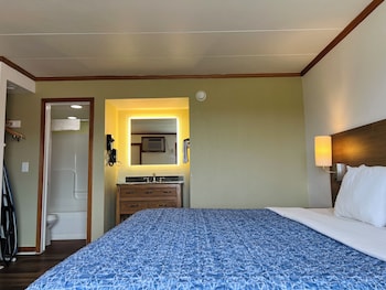 King Room with Street View - Non Smoking