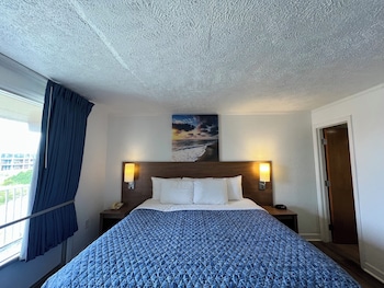 King Suite with Ocean View - Non Smoking