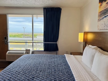 King Suite with Ocean View - Non Smoking