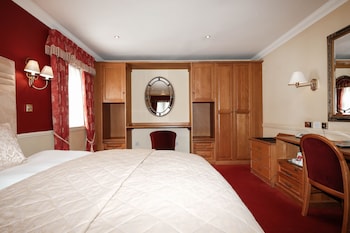 Deluxe Room, 1 Queen Bed, Non Smoking