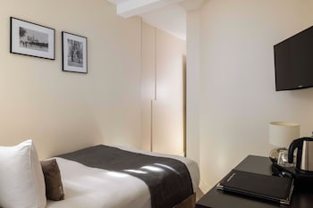 Single Room - 1 large single bed