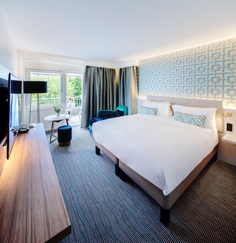 Executive Room, 1 Queen Bed, Terrace