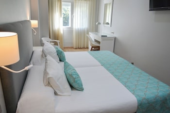 City Twin Room, City View (Exterior)