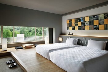 Signature Suite, 2 Twin Beds