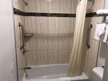 Deluxe Room, 1 King Bed, Non Smoking