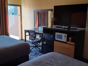 Room, 2 Queen Beds, Non Smoking