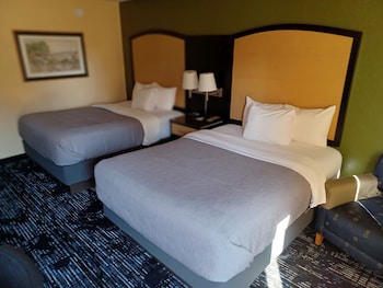 Standard Room, 2 Double Beds, Non Smoking