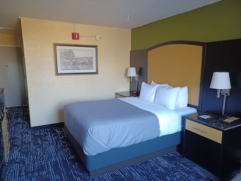 Standard Room, 1 King Bed, Non Smoking