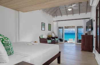 Superior Deluxe Beachfront