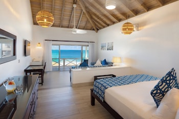 Premium Beachfront Suite