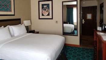 Standard Room, 1 Queen Bed, Accessible, Non Smoking (Mobility)