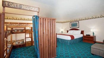 Suite, Multiple Beds