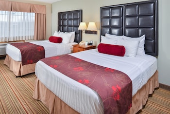 Suite, 2 Queen Beds, Non Smoking, Refrigerator & Microwave