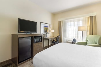 Standard Room, 2 Queen Beds, Non Smoking, Refrigerator & Microwave