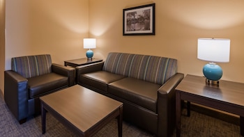 Suite, 1 King Bed, Non Smoking, Refrigerator & Microwave