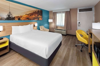 Standard Room, 1 King Bed