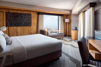 Room, 1 King Bed, Bay View, Corner