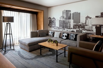 Suite, 1 King Bed (Mobility Accessible, Roll-in Shower)