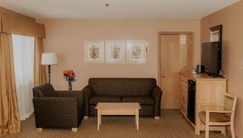 Suite, 1 King Bed with Sofa bed, Hot Tub