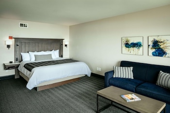 Deluxe Room, 1 King Bed, Oceanfront