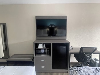 Standard Room, 2 Queen Beds, Non Smoking