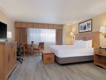Premium Room, 1 King Bed