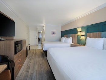Standard Room, 2 Queen Beds