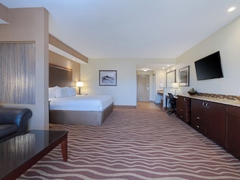 Suite, 1 King Bed with Sofa bed, Balcony