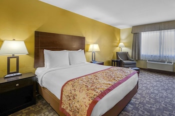 Standard Room, 1 Queen Bed, Non Smoking