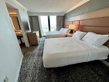 Studio Suite, Multiple Beds, Balcony, Pool View