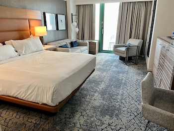 Room, 1 King Bed with Sofa bed, Balcony, Partial Ocean View