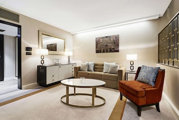 Suite, 1 King Bed (Loft)