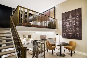 Suite, 1 King Bed (Loft)