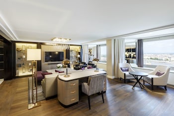 Presidential Suite, 1 King Bed, Non Smoking