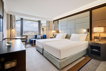 Superior Twin Room, 2 Twin Beds, Non Smoking (DANUBE)