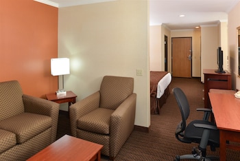Suite, 1 King Bed, Non Smoking, Jetted Tub (Oversized Room)
