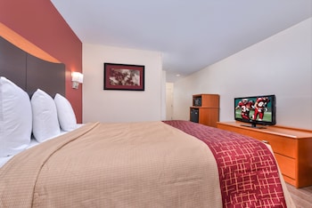 Deluxe Room, 1 Queen Bed (Smoke Free)