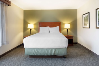 Standard Room, 2 Queen Beds, Non Smoking, Refrigerator & Microwave