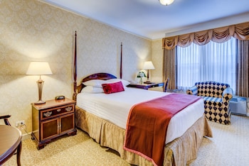 Standard Room, 1 Queen Bed