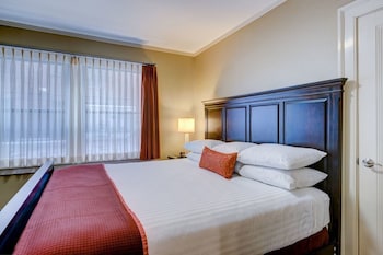 Deluxe Room, 1 King Bed