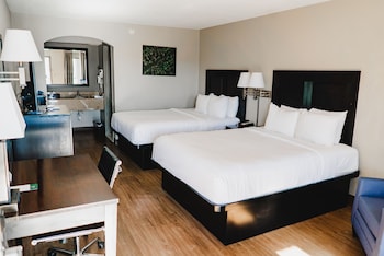 Room, 2 Queen Beds, Accessible, Non Smoking