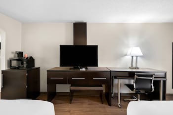 Room, 2 Queen Beds, Accessible, Non Smoking