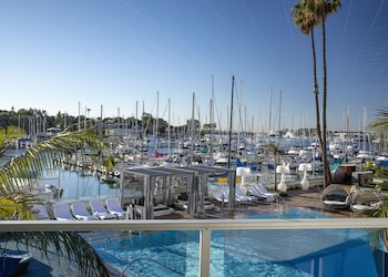 Room, 2 Queen Beds, Marina View