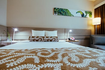 Standard Room, 1 Queen Bed, Mountain View