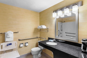 Standard Room, 2 Queen Beds, Accessible, Non Smoking