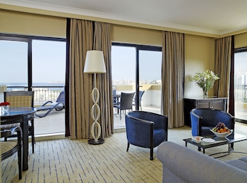 Junior Suite, 1 Queen Bed