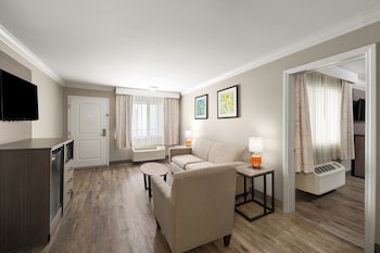 Suite, Multiple Beds, Non Smoking