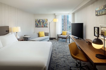Premium Room, 1 King Bed with Queen SofaBed